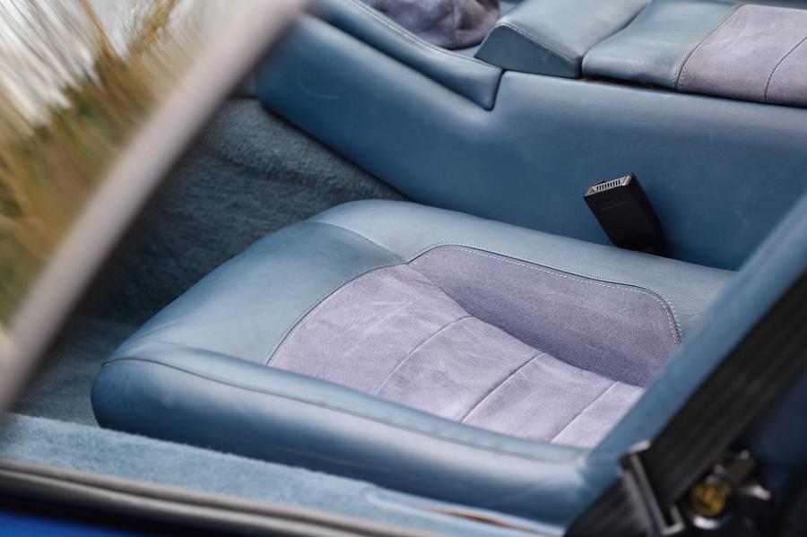 Интерьер Lotus Esprit Turbo HC Limited Edition 1987 года  (фото 178 из 181)